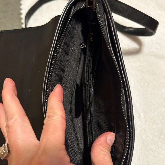 Genuine Black leather Purse - Picture 5 of 8